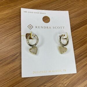 Kendra Scott Ari Heart Gold Huggie Earrings in Dichroic Glass